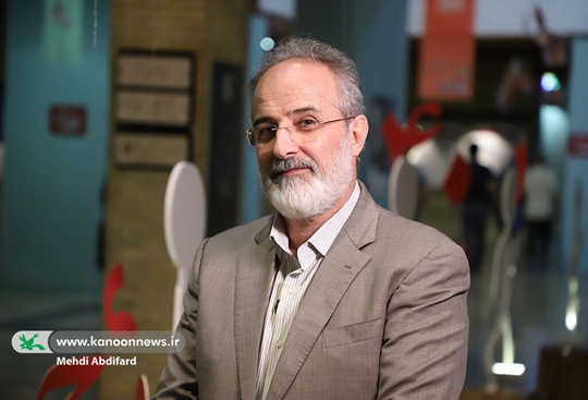  معاون تولید کانون تاکید کرد: «هزار رویا، یک نگاه» رویدادی برای روشن نگاه‌داشتن چراغ تئاتر کودک در استان‌ها